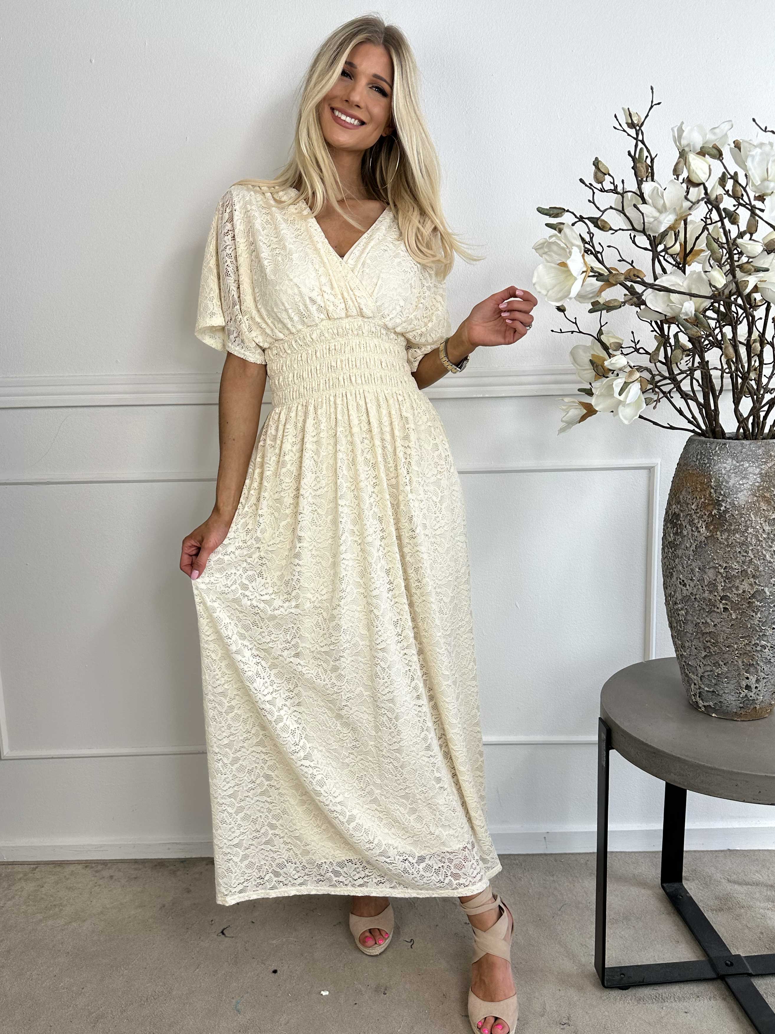 Pams Lace - Lång spetsklänning med smock under bysten